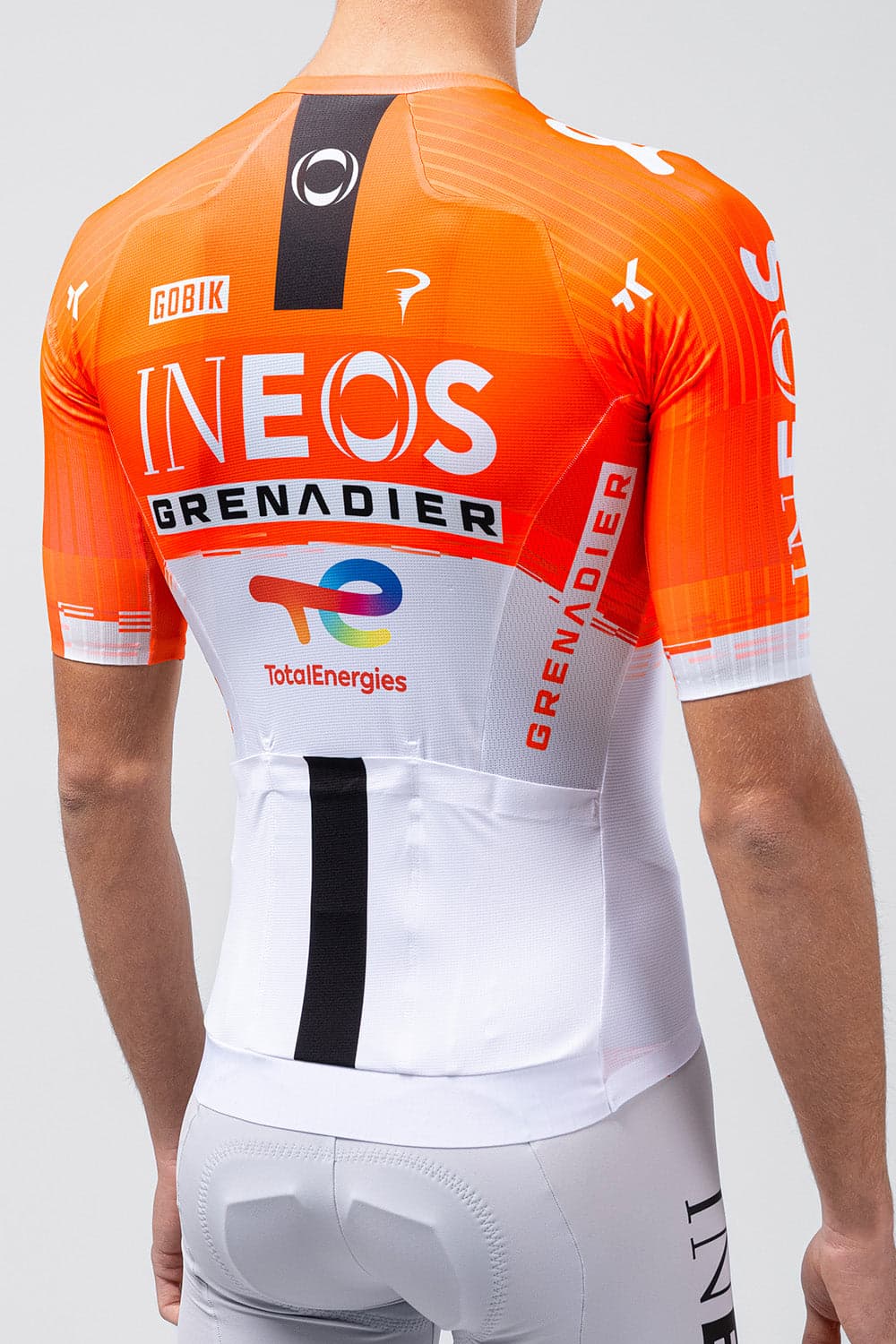 INEOS Grenadiers Kit 2026
